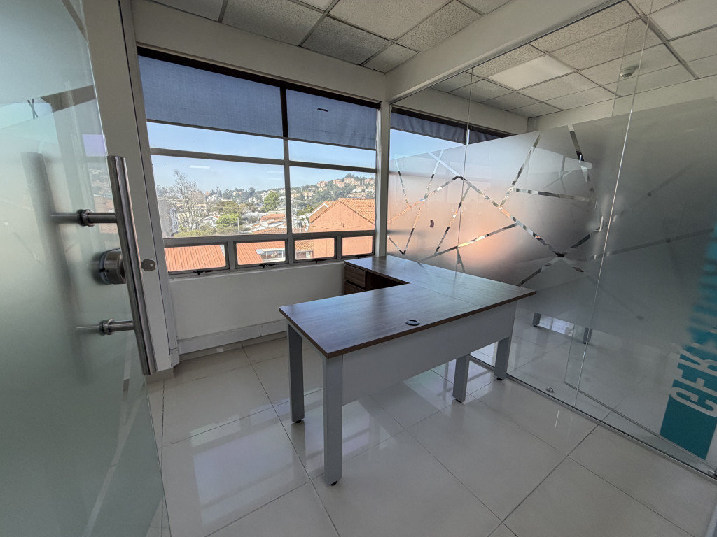 Edificio En Arriendo - Niza, Bogotá