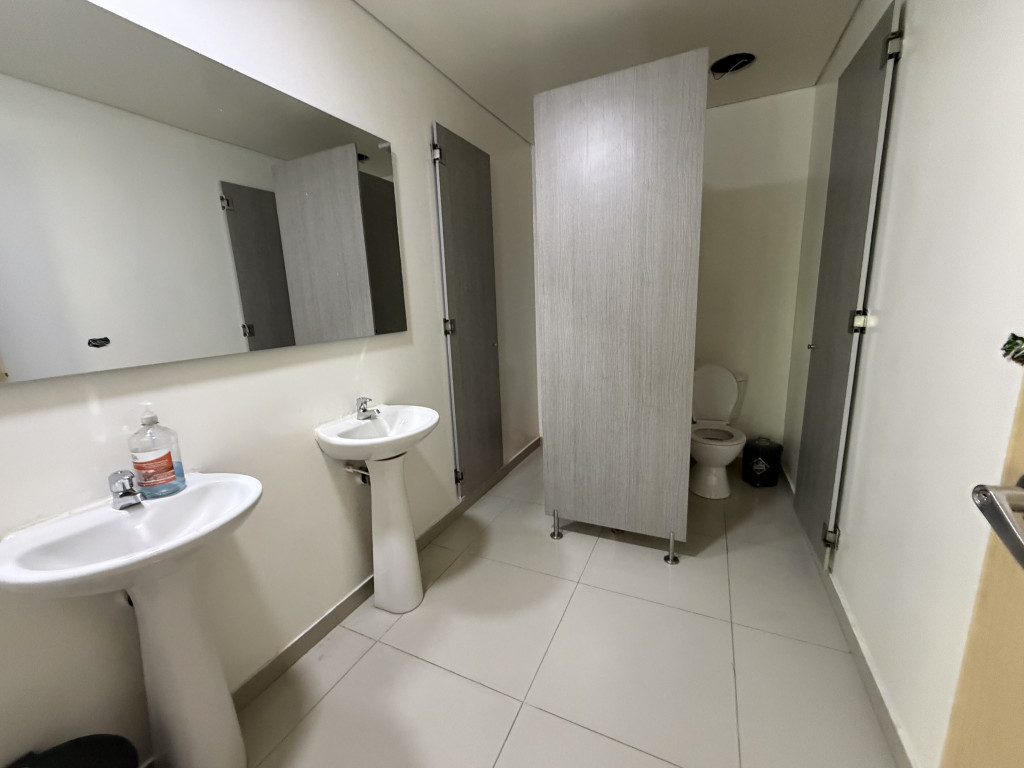 Edificio En Arriendo - Niza, Bogotá