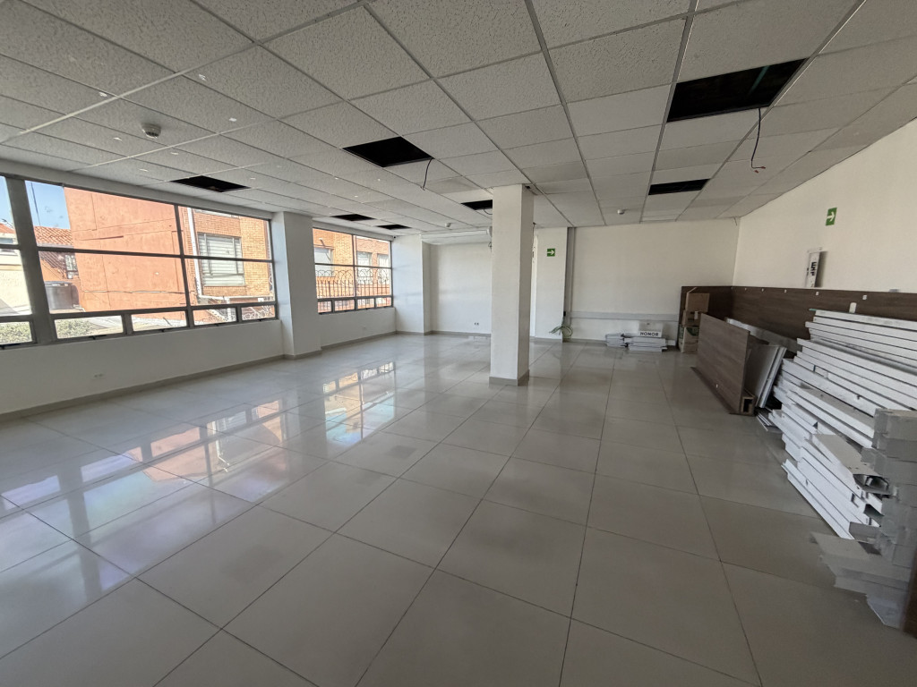 Edificio En Arriendo - Niza, Bogotá