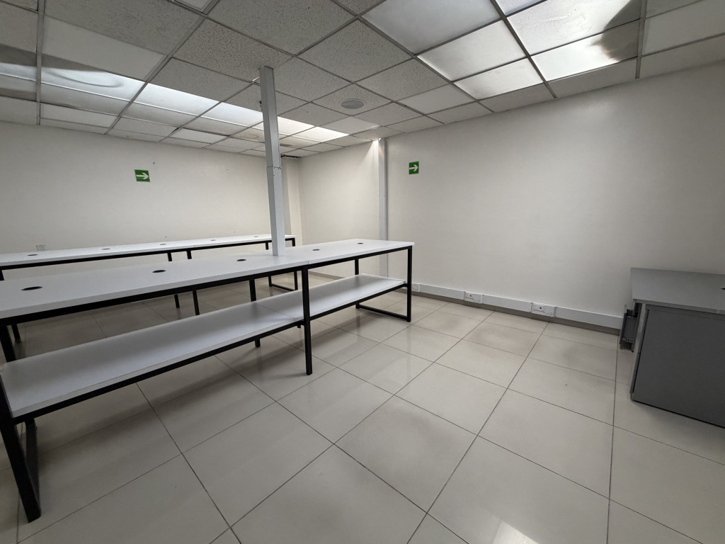 Edificio En Arriendo - Niza, Bogotá