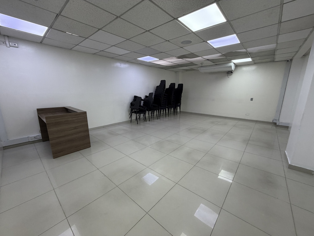 Edificio En Arriendo - Niza, Bogotá