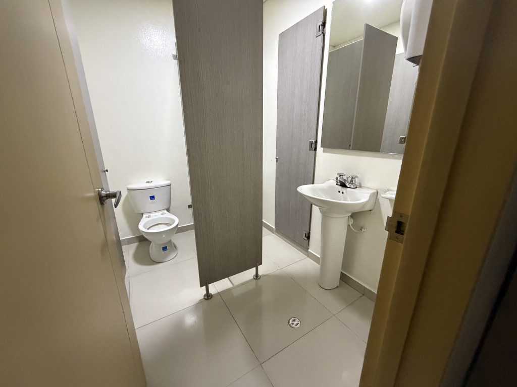 Edificio En Arriendo - Niza, Bogotá