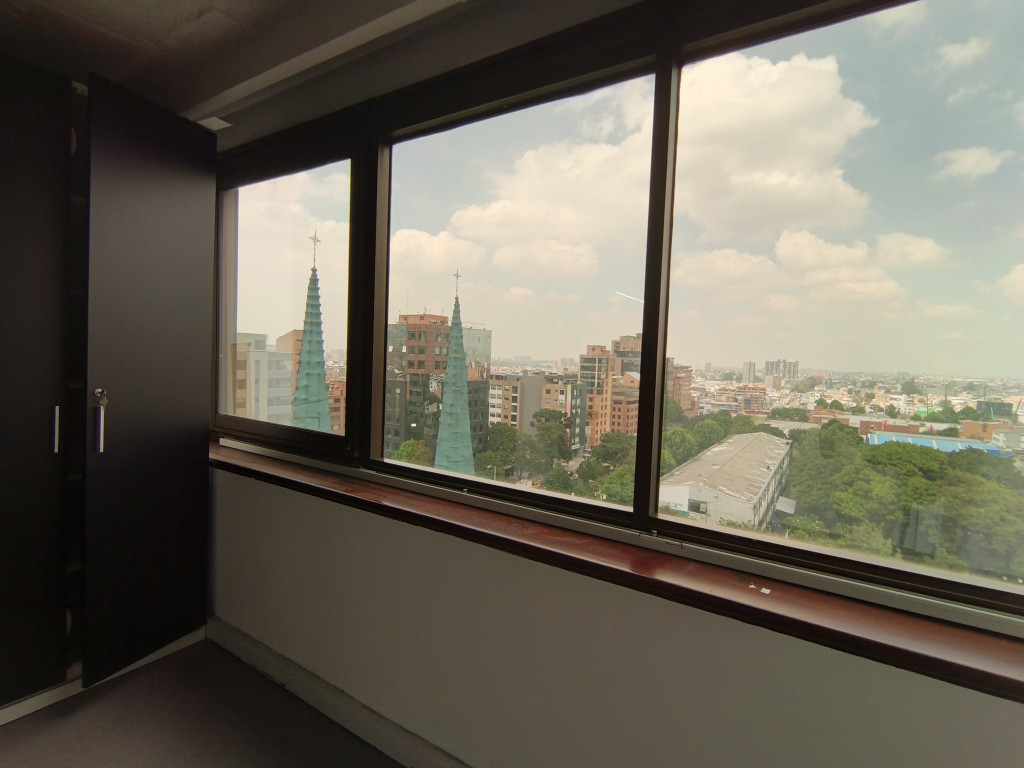 Oficina En Arriendo - Porciúncula, Bogotá