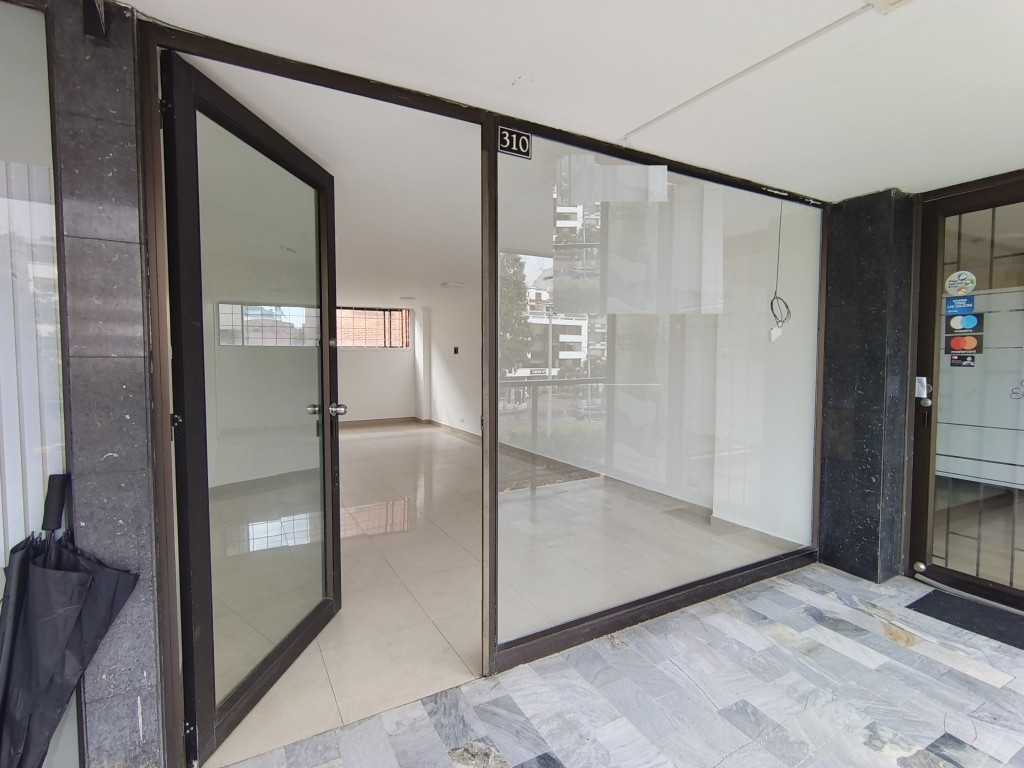 Local En Arriendo - Santa Barbara Occidental-Usaquén, Bogotá