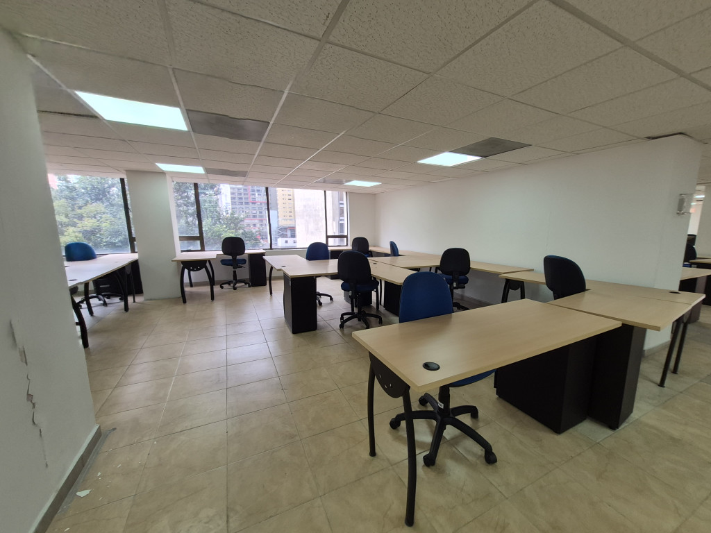 Oficina En Arriendo - Parque Central Bavaria, Bogotá