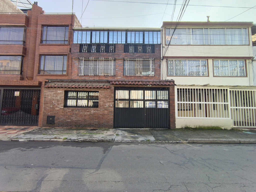 Casa En Arriendo - La Francia, Bogotá