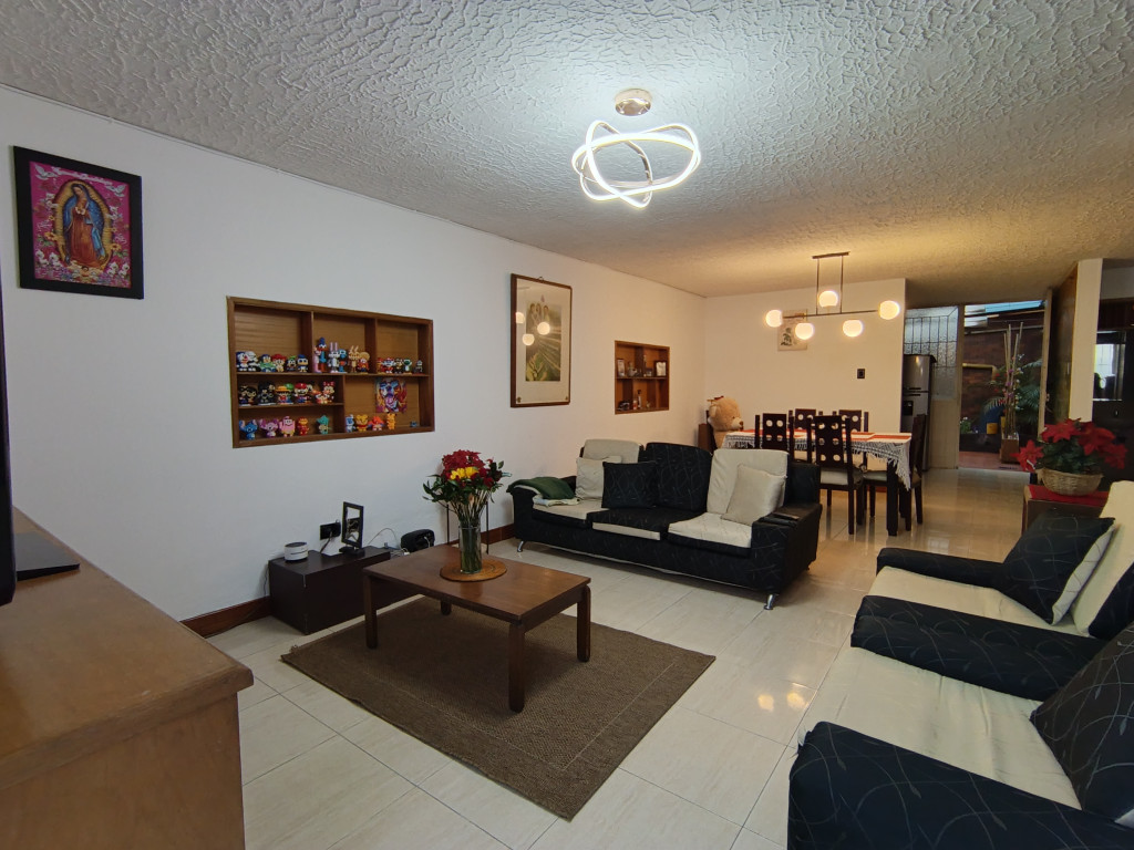 Casa En Arriendo - La Francia, Bogotá