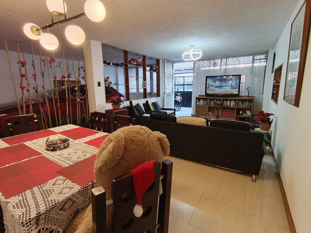 Casa En Arriendo - La Francia, Bogotá