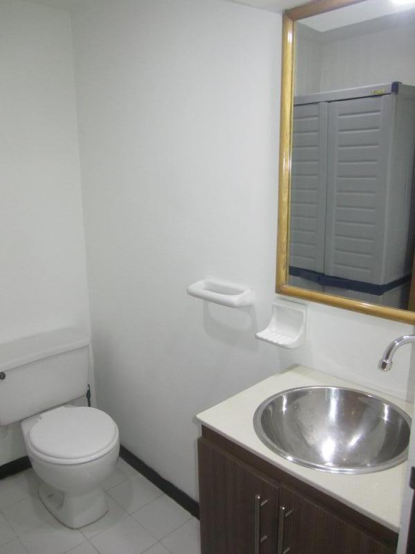 Oficina En Venta - Antiguo Country, Bogotá