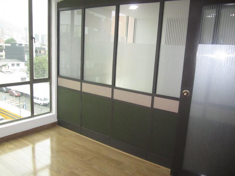 Oficina En Venta - Antiguo Country, Bogotá