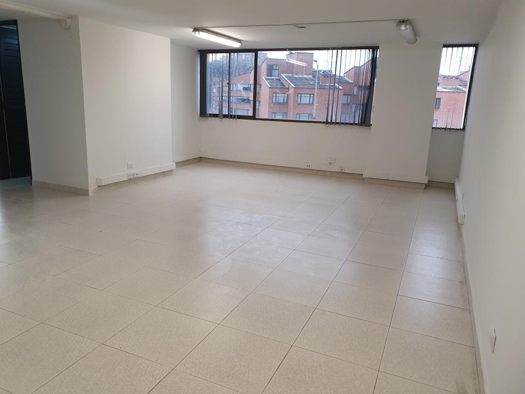 Oficina En Venta - Puente Largo, Bogotá