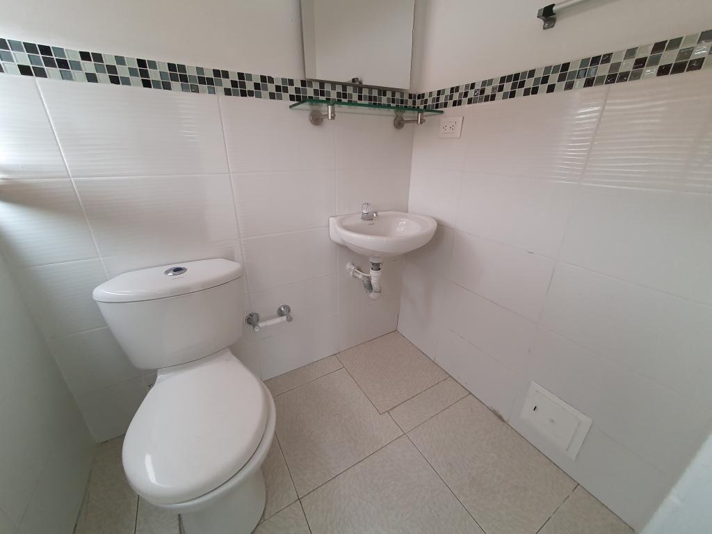 Oficina En Venta - Puente Largo, Bogotá