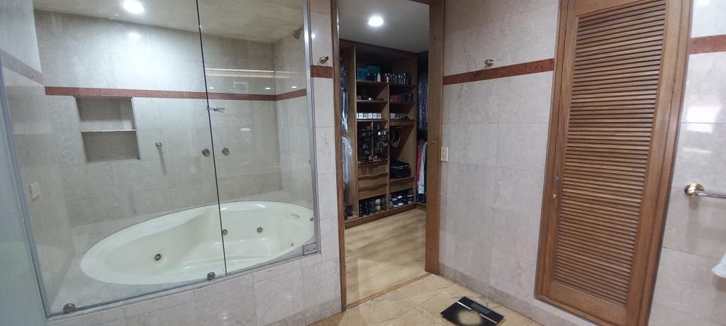 Apartamento En Arriendo - La Cabrera, Bogotá
