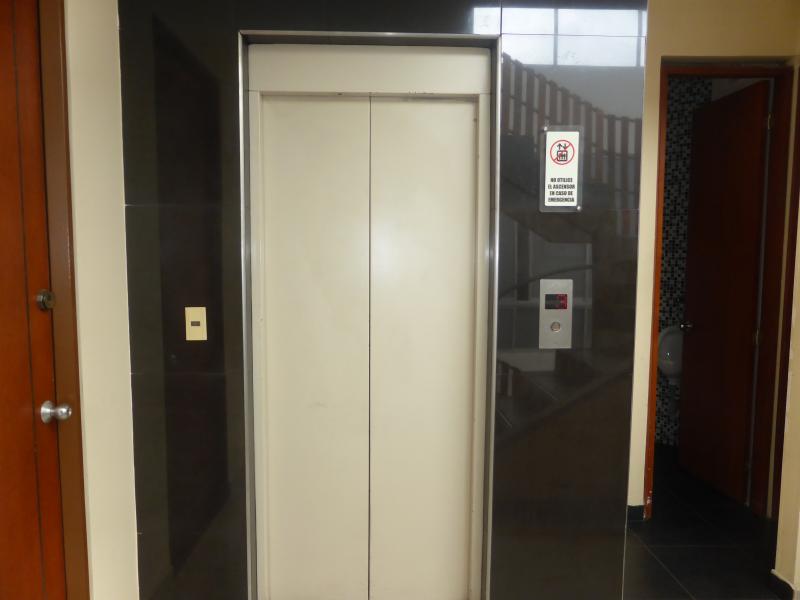 Oficina En Venta - Puente Largo, Bogotá