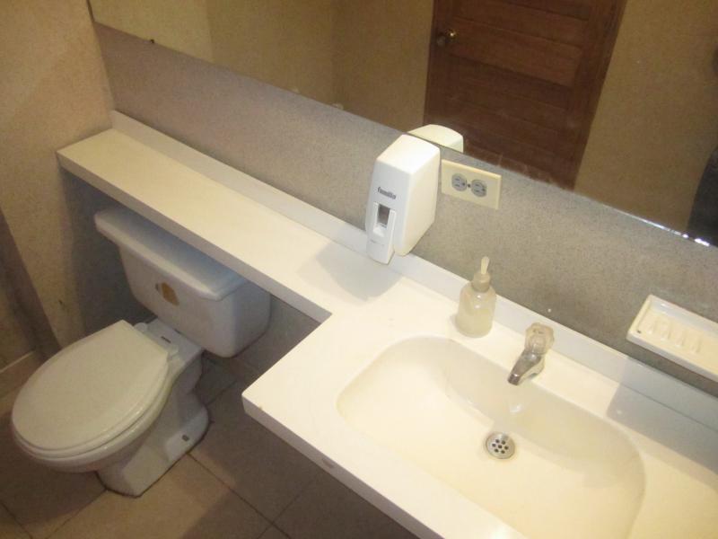 Oficina En Arriendo - Puente Largo, Bogotá