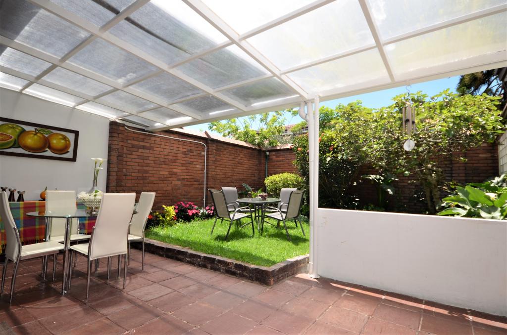 Casa En Venta - Santa Rosa, Bogotá