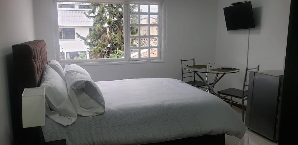 Casa En Venta - Santa Rosa, Bogotá