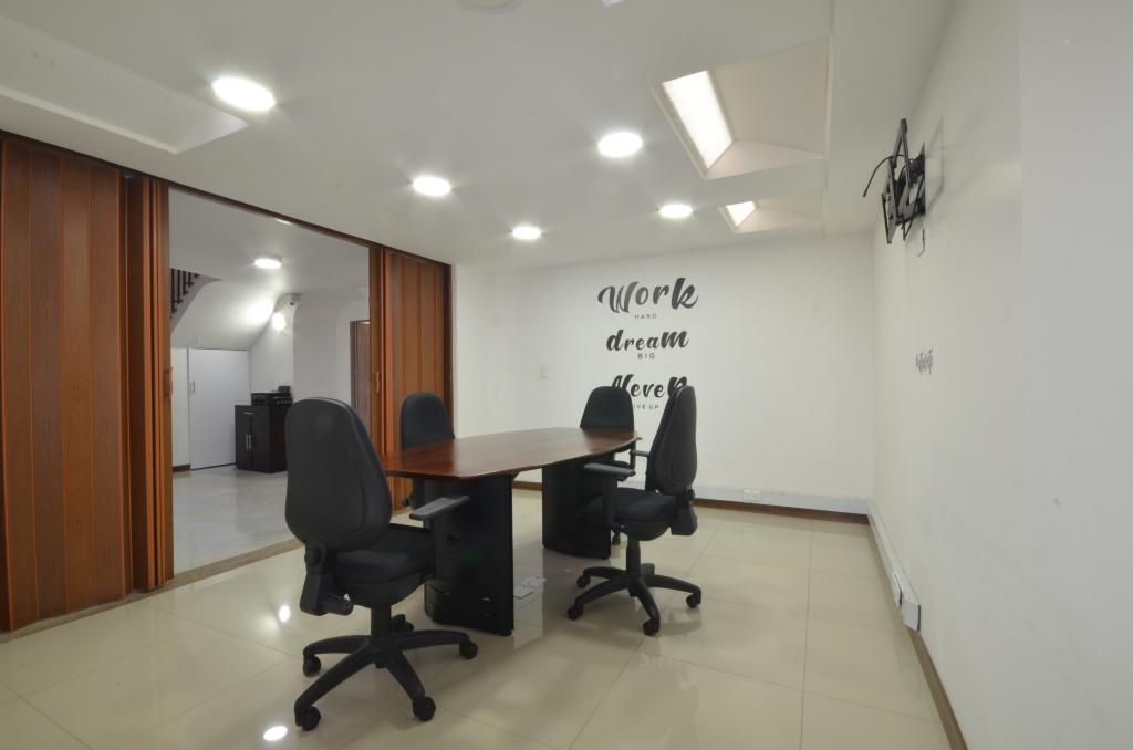 Casa En Venta - Santa Rosa, Bogotá