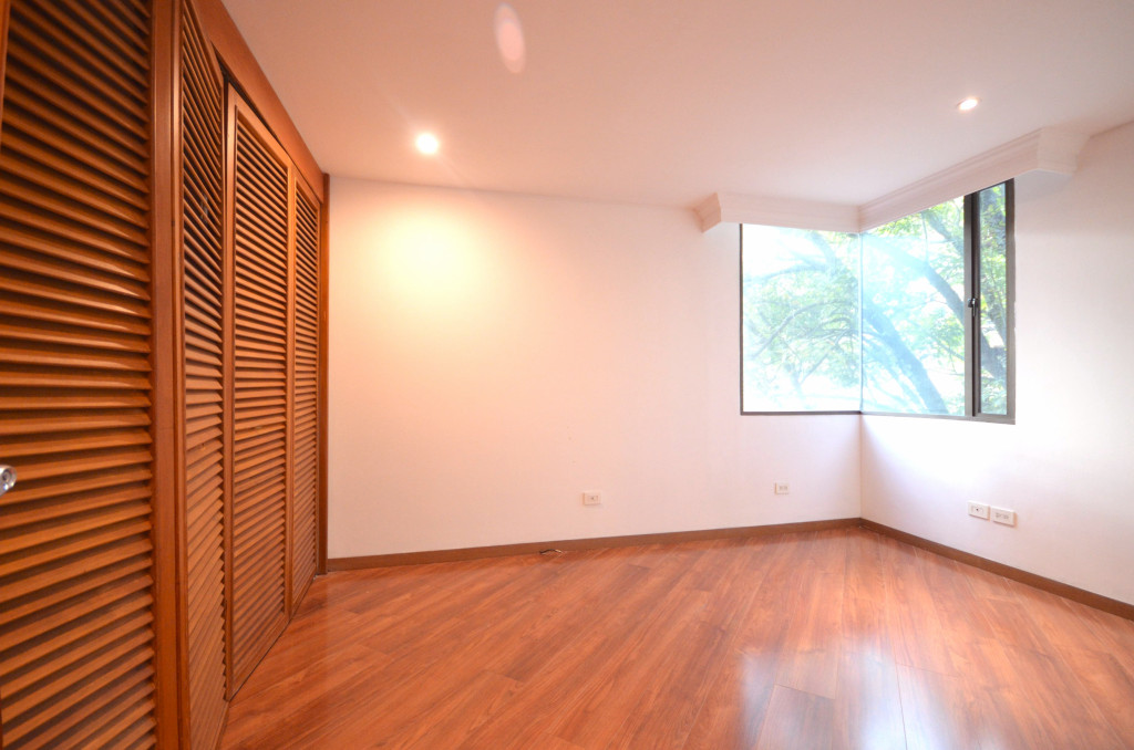 Apartamento En Arriendo - La Cabrera, Bogotá