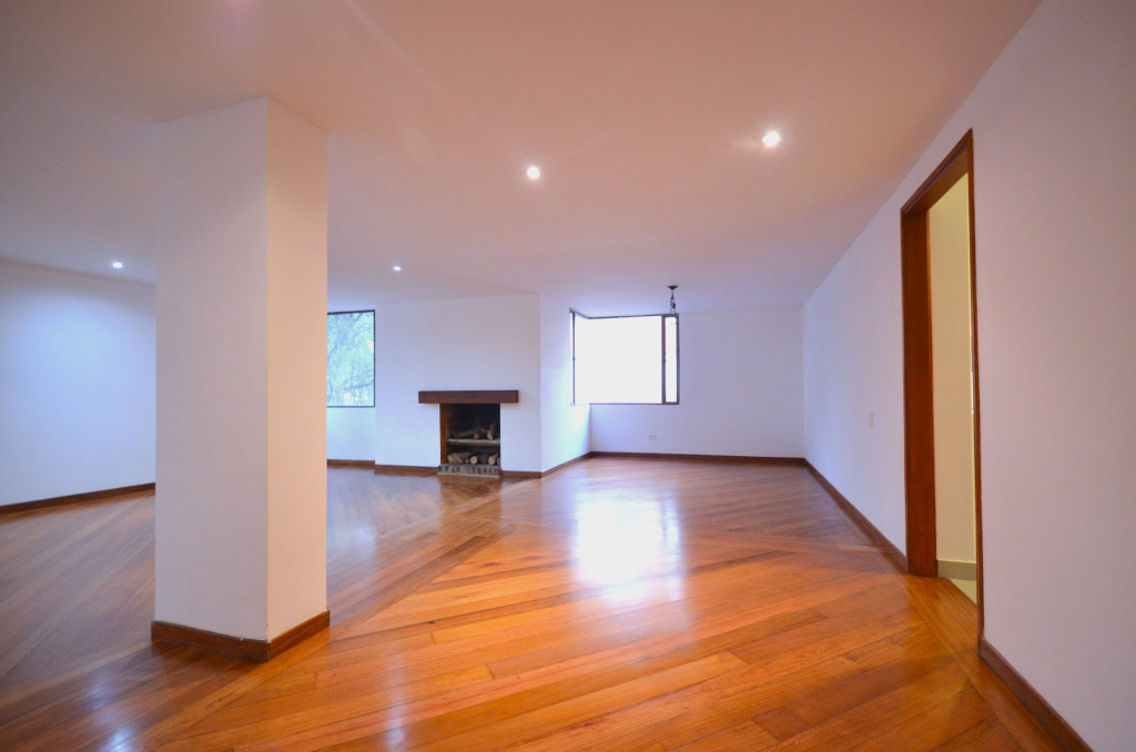 Apartamento En Arriendo - La Cabrera, Bogotá
