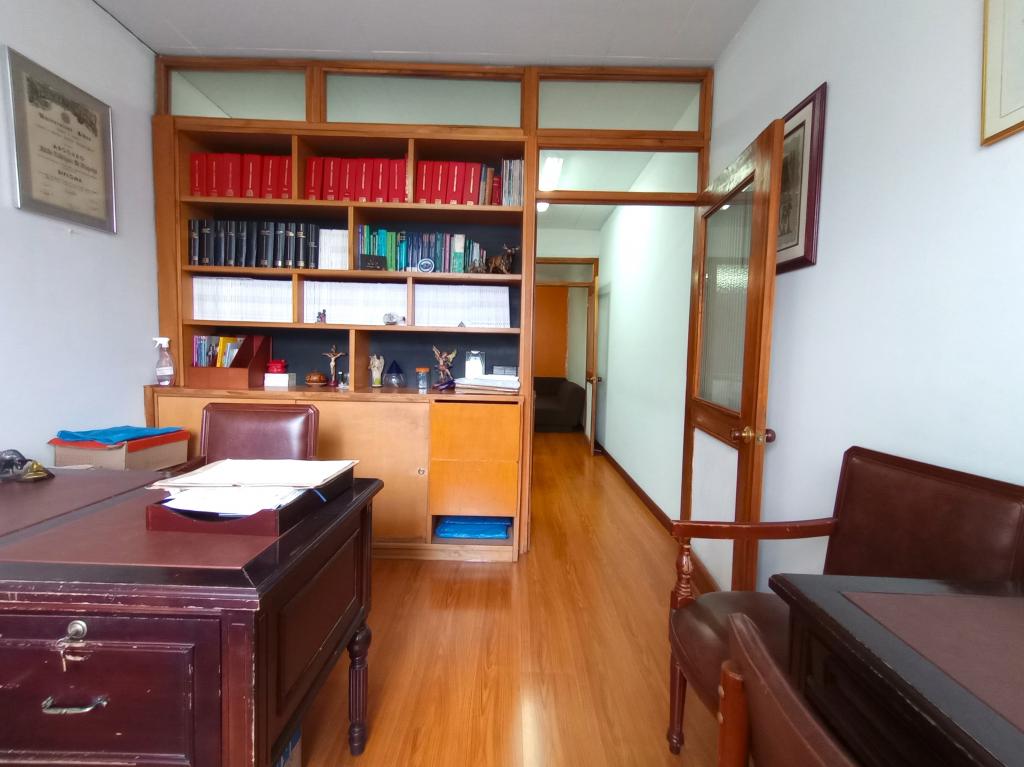 Oficina En Venta - La Capuchina, Bogotá