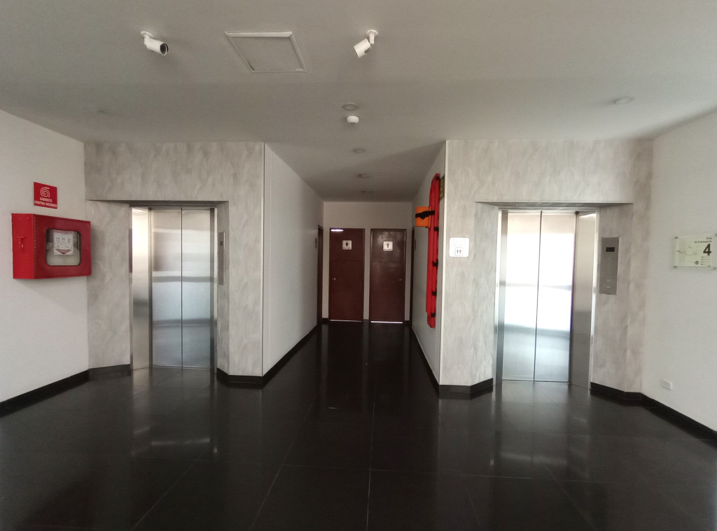 Oficina En Arriendo/Venta - Portales Del Norte, Bogotá