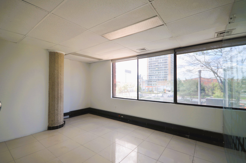 Oficina En Arriendo - Las Ferias, Bogotá