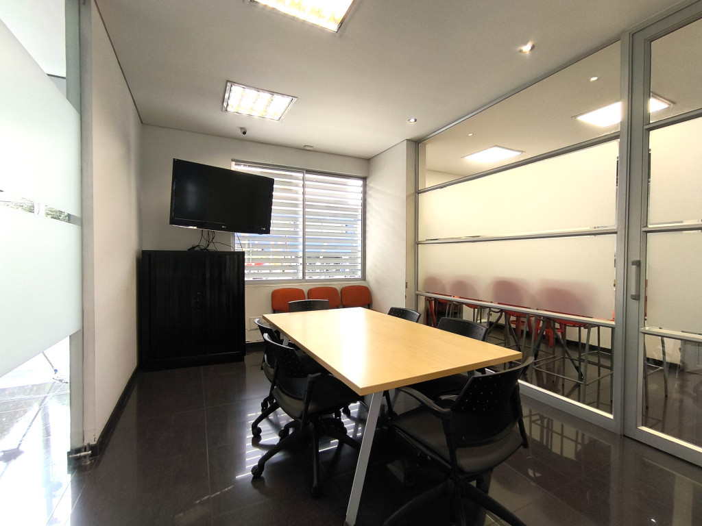 Oficina En Arriendo/Venta - Lago Gaitán, Bogotá