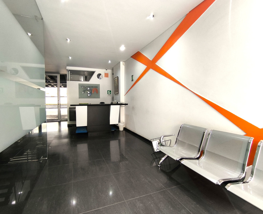 Oficina En Arriendo/Venta - Lago Gaitán, Bogotá