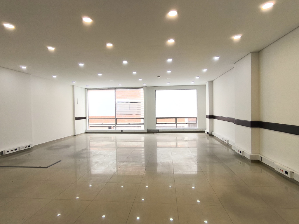 Oficina En Arriendo/Venta - Lago Gaitán, Bogotá