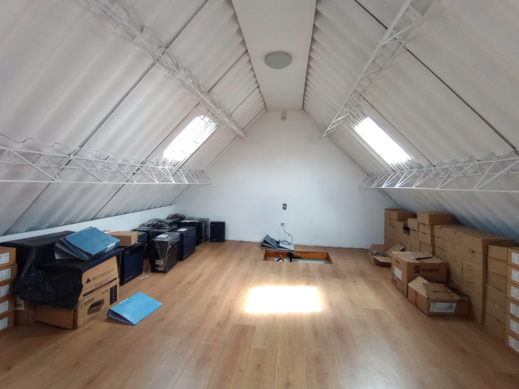 Oficina En Arriendo - La Patria, Bogotá