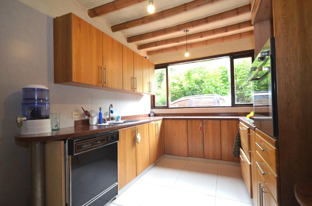 Casa Campestre En Venta - El Retiro, Chia