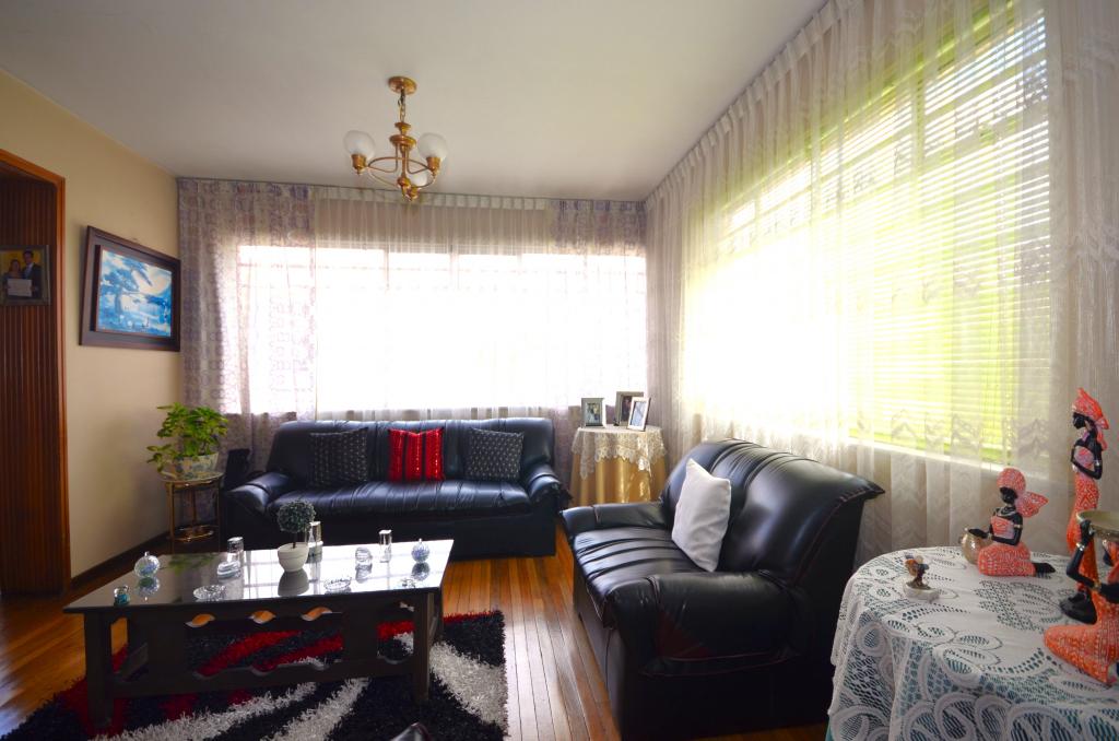 Casa En Venta - Popular Modelo, Bogotá