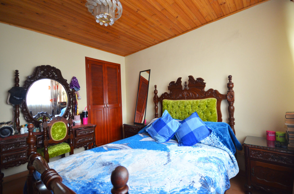 Casa En Venta - Popular Modelo, Bogotá