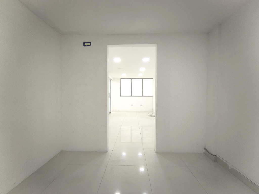 Oficina En Arriendo - Antiguo Country, Bogotá