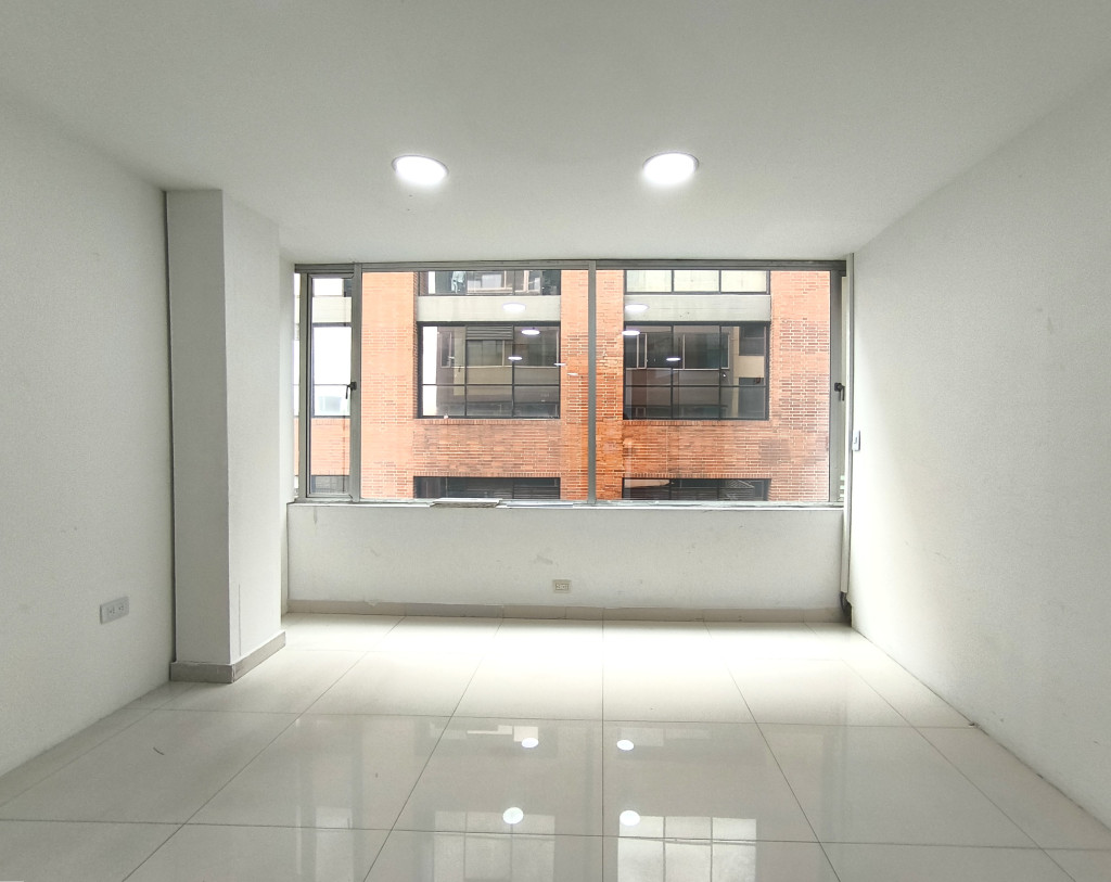 Oficina En Arriendo - Antiguo Country, Bogotá