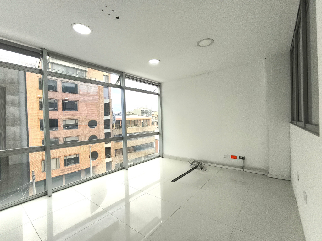 Oficina En Arriendo - Antiguo Country, Bogotá