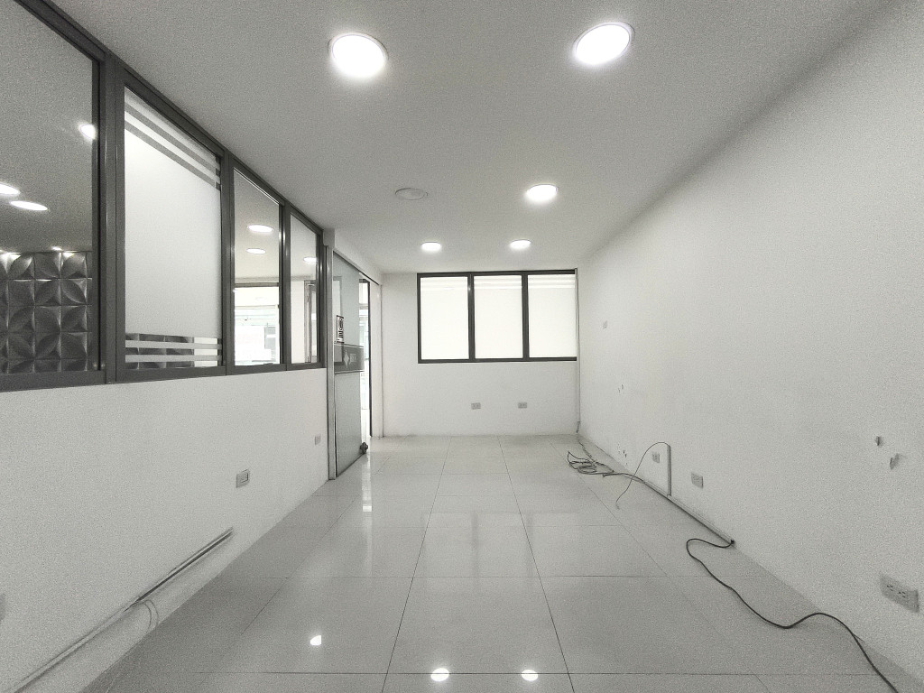 Oficina En Arriendo - Antiguo Country, Bogotá