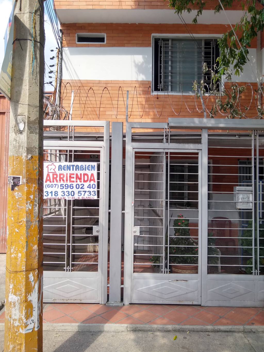 {{ ucwords(strtolower($similar['type'])) }}