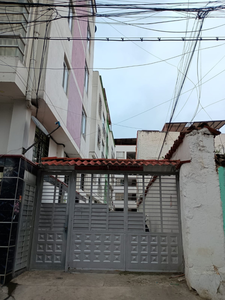 {{ ucwords(strtolower($similar['type'])) }}