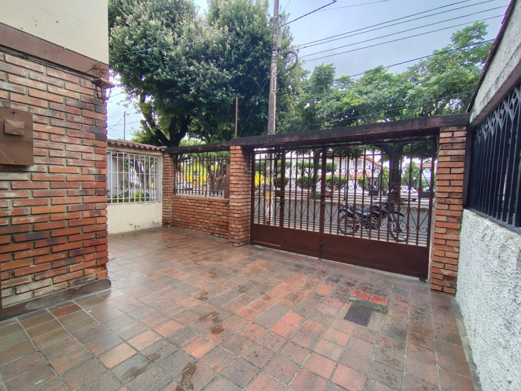 {{ ucwords(strtolower($similar['type'])) }}