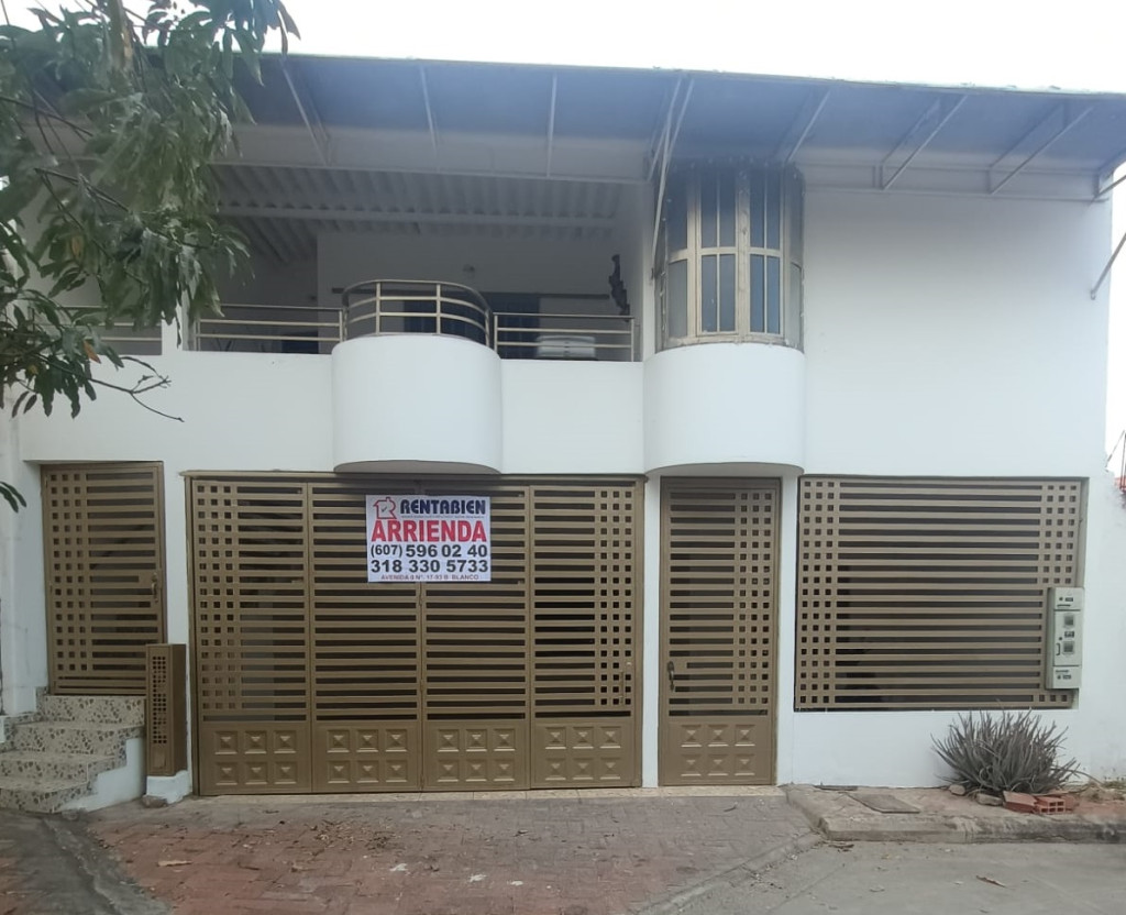 {{ ucwords(strtolower($inmueble['type'])) }}