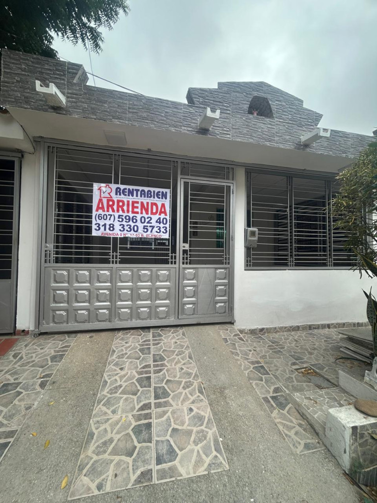 {{ ucwords(strtolower($inmueble['type'])) }}