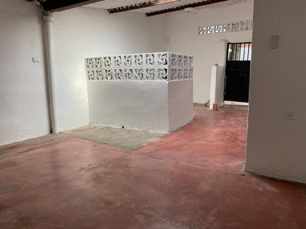 {{ ucwords(strtolower($inmueble['type'])) }}