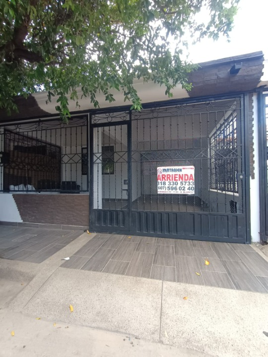 CASA en Prados Del Este