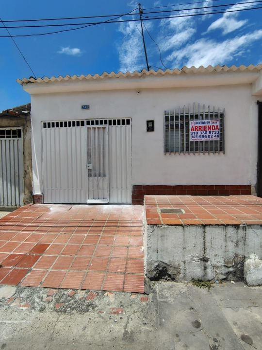 CASA en LOMA DE BOLiVAR