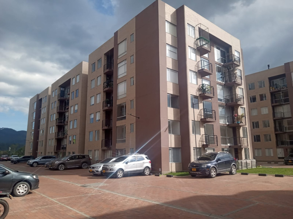 {{ ucwords(strtolower($similar['type'])) }}