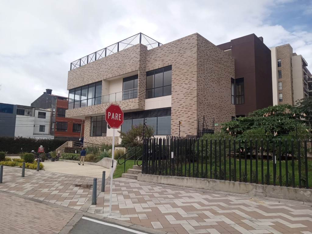 APARTAESTUDIO