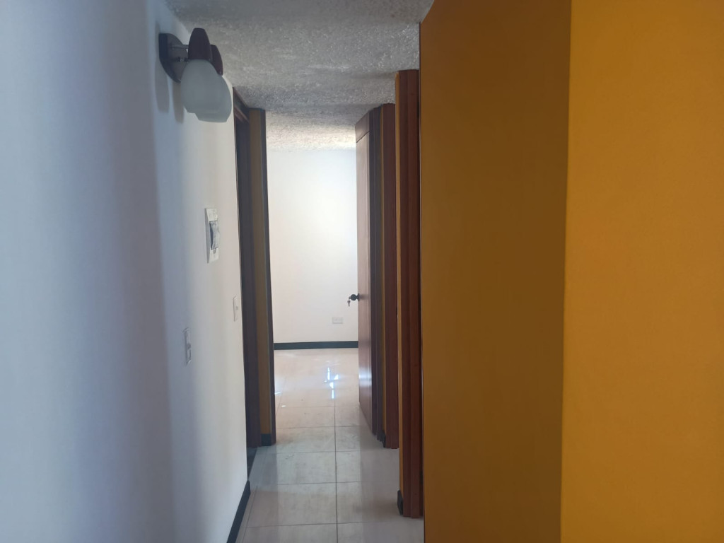 Apartamento de 3 alcobas en arriendo en Fontibón, Bogotá, 45 m² · foto 11 de 18