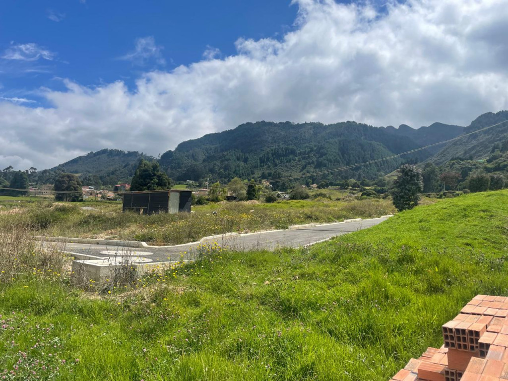 {{ ucwords(strtolower($inmueble[